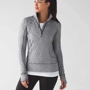 Lululemon Rush Hour 1/2 Zip
Running Luon Spray Jacquard White Black T01‎